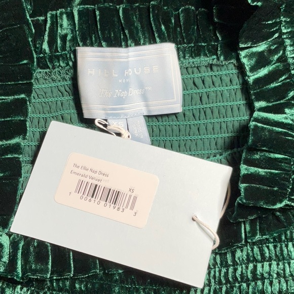 Hill House Home The Ellie Nap Dress in Emerald Velvet - Picture 3 of 4